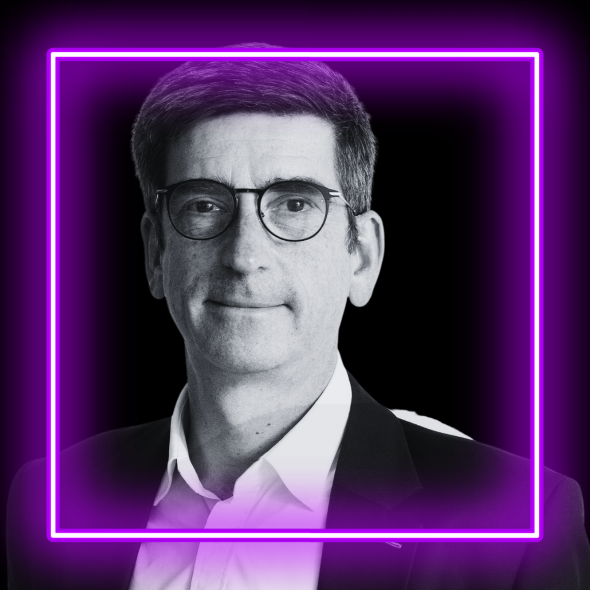 Interview with Yvan Devaux – RNA Biomarkers & Nanomedicine in Cardiovascular Health Portrait of Yvan Devaux, Head of the Cardiovascular Research Unit at the Luxembourg Institute of Health, featured in NanoSphere interview on RNA biomarkers and nanomedicine theranostics.